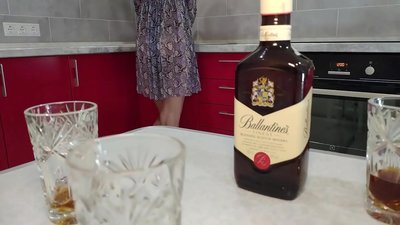 Seks sõbra purjus naisega. Loodan, et ma ei pane teda rasedaks.