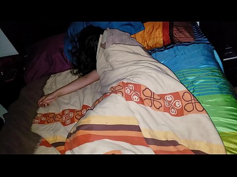 ❤️ Kasupoeg sõimab oma noort kasuema, kui ta magab. ❤️❌ Porno at us ❌️